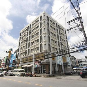 Montree Phuket Hotel